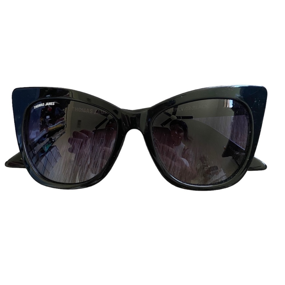 Thomas James Cat-eye Sunglasses Black